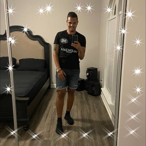 Meet your Posher, Luis javier - Picture 1 of 1